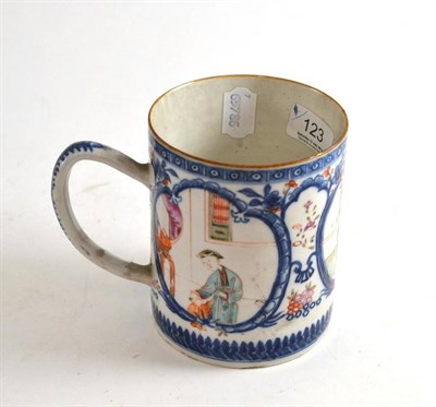 Lot 123 - Chinese famille rose export mug