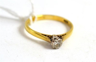 Lot 171 - An 18ct gold diamond solitaire ring, estimated diamond weight 0.25 carat approximately