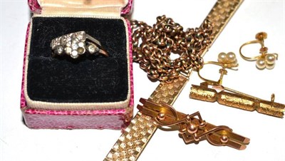 Lot 283 - A 9ct gold watch strap, 9ct gold earrings, two rings, cracker brooch etc