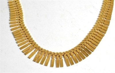 Lot 286 - An 18ct gold necklace