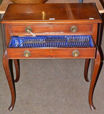 Lot 346 - A mahogany cased canteen of electro plate