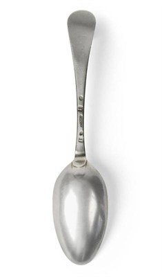 Lot 600 - A Rare George I Silver Provincial Table Spoon, maker's mark EL, Liverpool, circa 1720,...