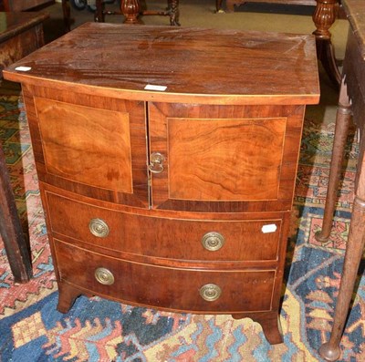 Lot 532 - Georgian mahogany commode chest