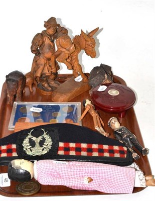 Lot 48 - Assorted collectables including 19th century painted wood dolls, Black Forest carved models,...