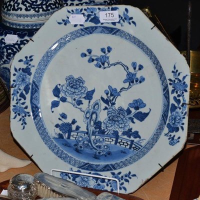 Lot 175 - An 18th century Chinese export blue and white octagonal charger
