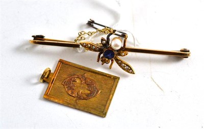 Lot 254 - An insect bar brooch, stamped '9CT' and a 9ct gold 'Pisces' pendant