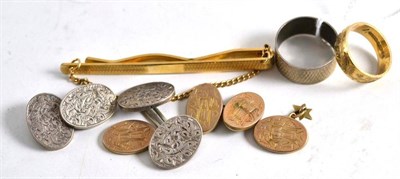 Lot 355 - A 9ct gold tie pin and ring, silver ring and two pairs of cufflinks