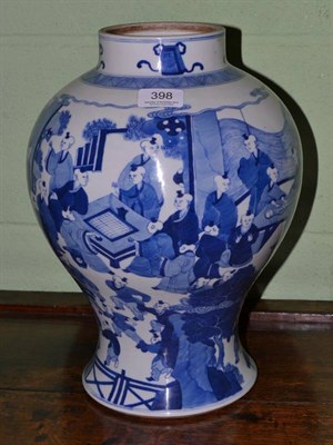 Lot 398 - Chinese blue and white vase