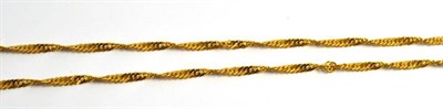 Lot 87 - A necklace with clasp stamped '21k'