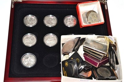 Lot 129 - Nine silver mint coins, a quantity of Crowns, a Defence medal, etc (qty)