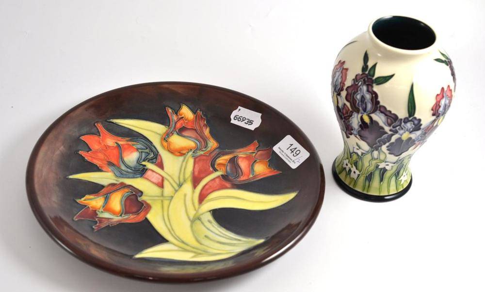 Lot 149 - Modern Moorcroft duet 65/6 vase (boxed) and a William John Moorcroft Red Tulip plate, designed...