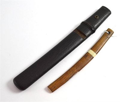 Lot 195 - Japanese Aukuchi and another Japanese dagger (2)