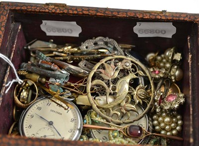 Lot 209 - Gold bar brooches, costume jewellery, etc