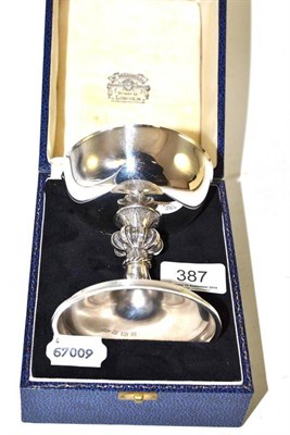 Lot 387 - A silver chalice, Birmingham 1972, to commemorate Lincoln Cathedral, cased