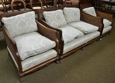 Lot 609 - Three piece bergere suite