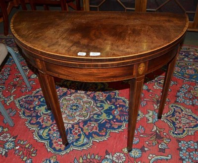 Lot 621 - Georgian fold over table