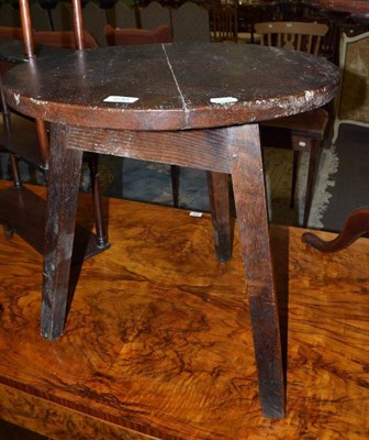 Lot 630 - 19th century oak cricket table