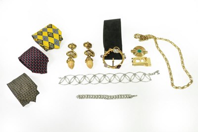 Lot 2194 - Assorted Modern Costume Accessories,...