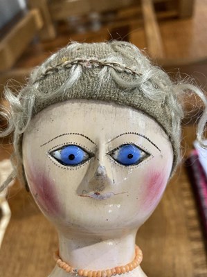 Lot 2003 - A Late 18th Century Queen Anne Type Doll, with...
