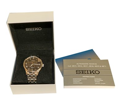 Lot 131 - A Seiko gents stainless steel automatic...