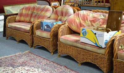 Lot 789 - Suite of conservatory furniture (4)