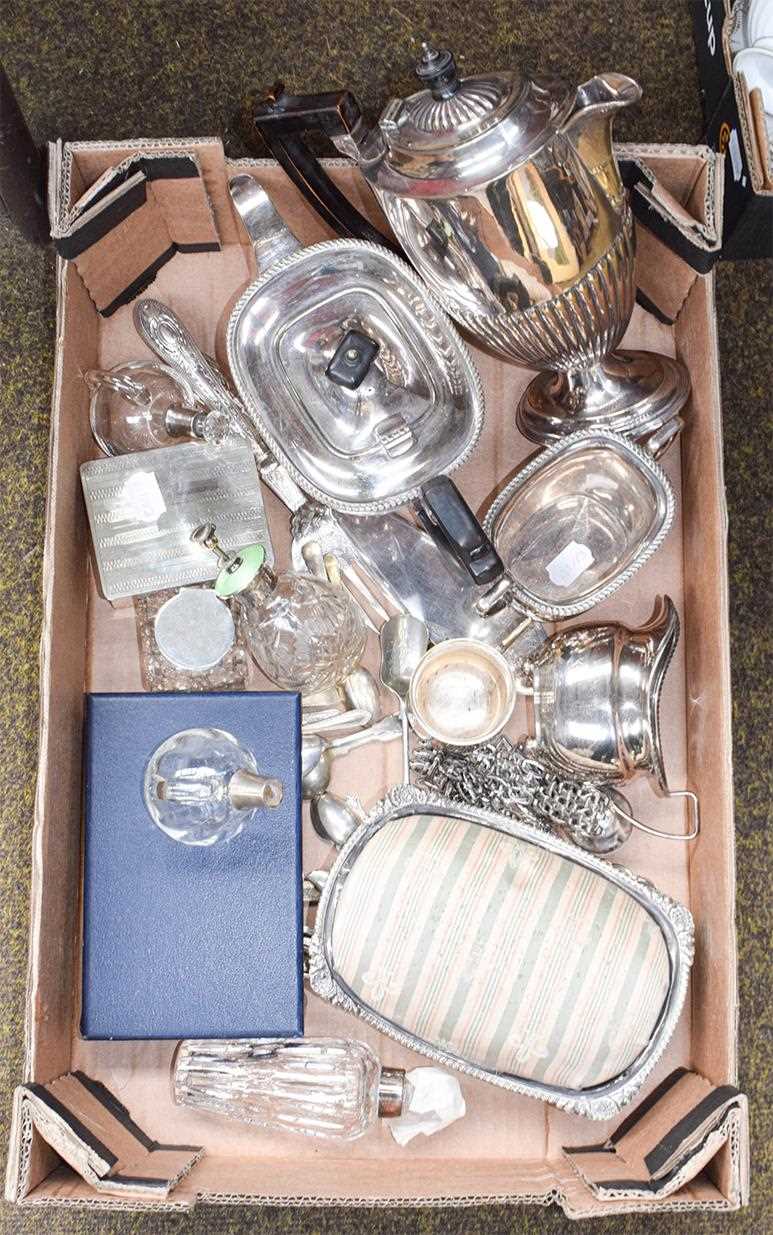 Lot 283 - A collection of assorted silver and silver...