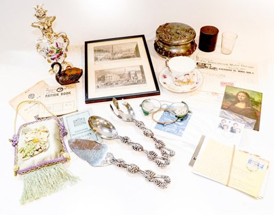 Lot 370 - A mixed lot of assorted items, including: a...