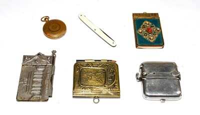 Lot 421 - A collection of items, including: a silver...