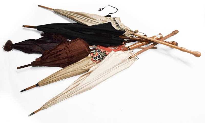 Lot 1012 - Five assorted Edwardian parasols with silk and...