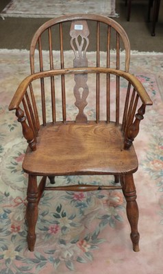 Lot 1236 - A 19th century Windsor chair