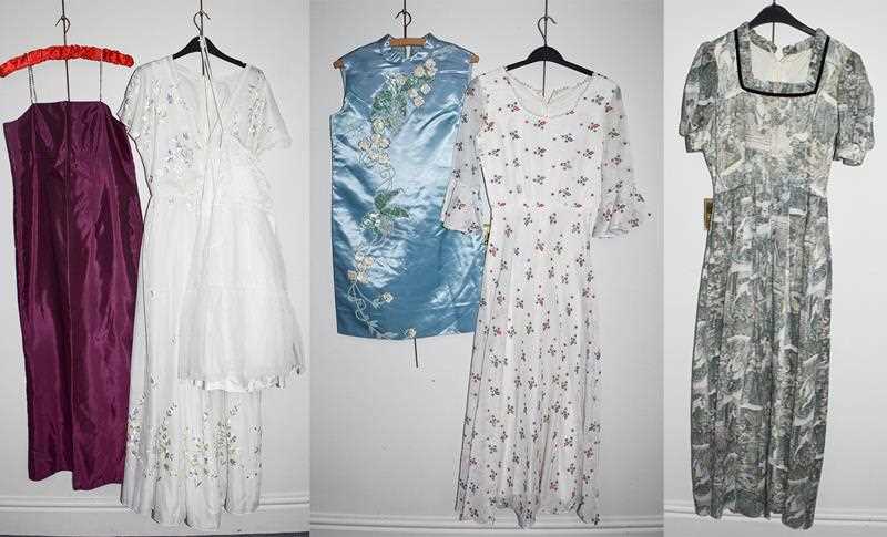 Lot 1042 - Assorted circa 1970's and later mainly ladies...