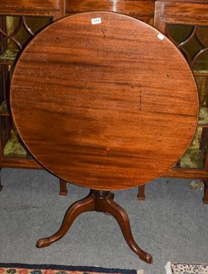 Lot 1264 - A George III mahogany tripod table