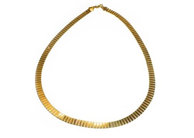 Lot 194 - A 9 carat gold necklace, length 46cm