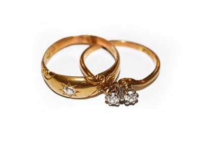 Lot 284 - An 18 carat gold diamond solitaire ring,...