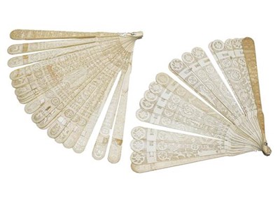 Lot 291 - A late 18th century carved ivory Chinese...