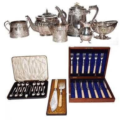 Lot 41 - A collection of silver plated ware including a...