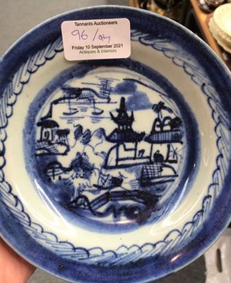 Lot 96 - An early 19th century Chinese blue and white...