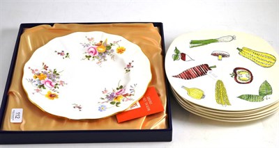 Lot 112 - Six Conran Midwinter plates and a Crown Derby plate, boxed