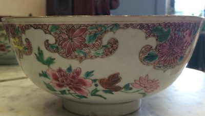 Lot 194 - A Chinese Porcelain Bowl, Qianlong, painted in...