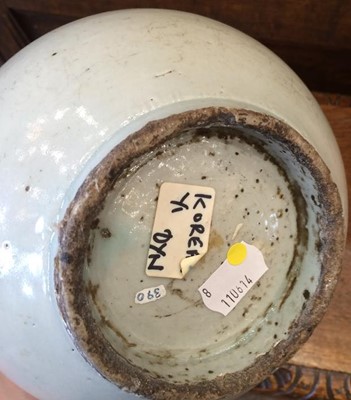 Lot 195 - A Korean Porcelain Bottle Vase, Choson Dynasty,...