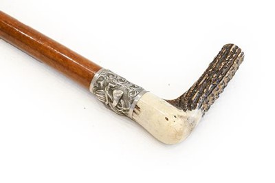 Lot 331 - A Late Victorian Malacca Hunting Whip, with...