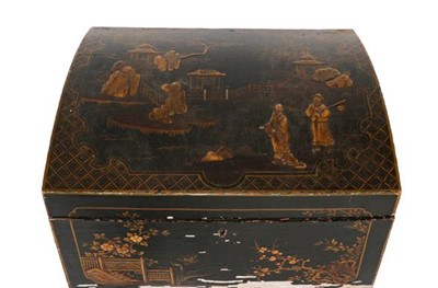 Lot 649 - A Late 19th/Early 20th Century Chinoiserie...