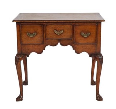Lot 859 - A George III Oak and Pine-Lined Dressing Table,...