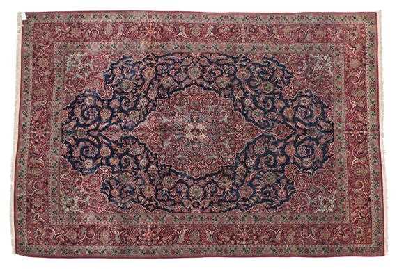 Lot 526 - Kashan Carpet, Central Iran Central Iran,...