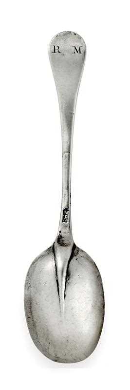Lot 2024 - A William III Silver Spoon, by Benjamin Watts,...