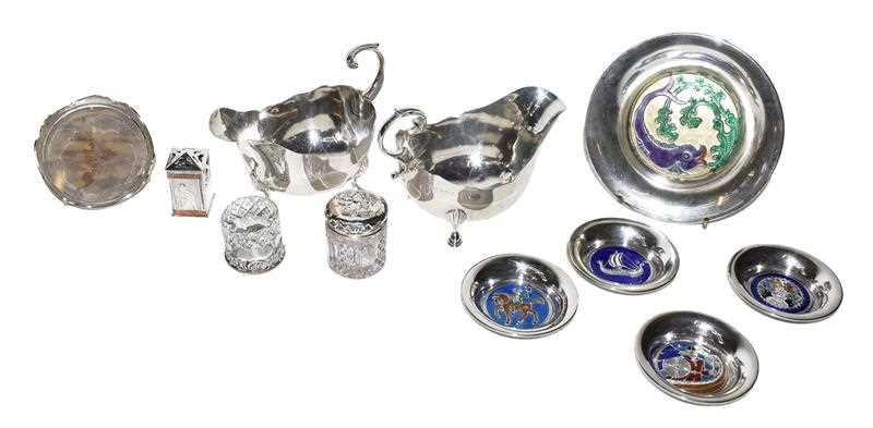 Lot 80 - A tray of silver items including a pair of...
