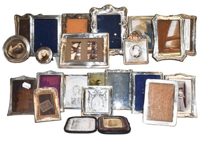 Lot 193 - A collection of various silver mounted...
