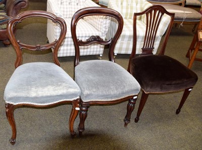 Lot 1266 - A set of five George III oak dining chairs,...