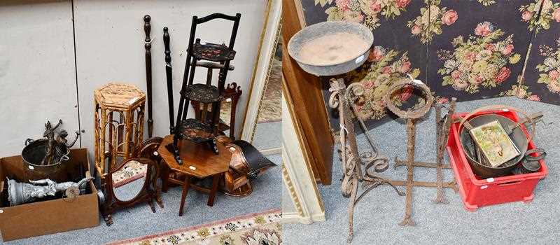 Lot 1081 - A group of items including Aesthetic period...