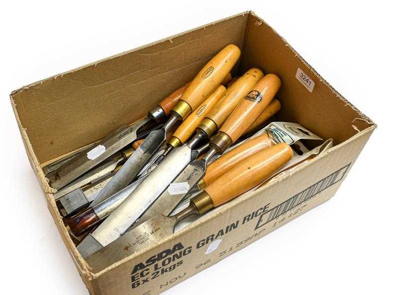 Lot 3241 - Selection Of Chisels And Gouges including